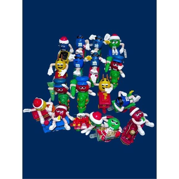 17 PC Vintage Mars M&M Train Christmas Candy Tube Topper Figures Christmas - Picture 1 of 5